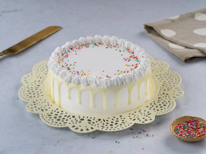 Vanilla Cake __ 500 Gms (Serves 4-6)