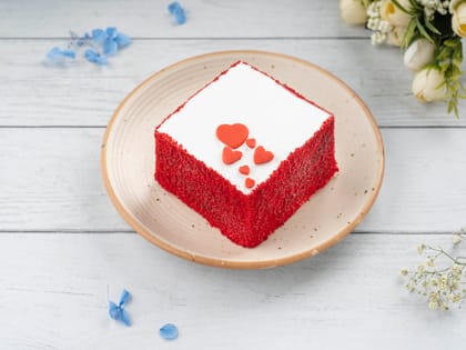 Red Velvet Lunch Box Cake